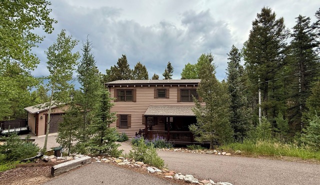 Rudy's Cabin - Family-Friendly Mountain Retreat