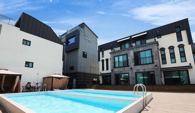 Ruhe Pool Villa