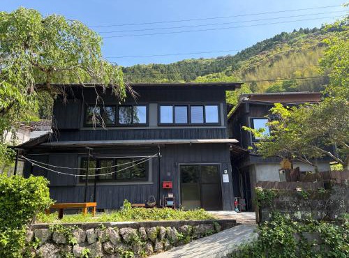 Sakura House 高知駅車で20分-豊かな自然を味わう山の一棟貸し