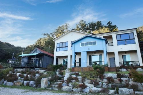 Samcheok Donghae Pension