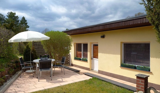 Schwarz by Interhome