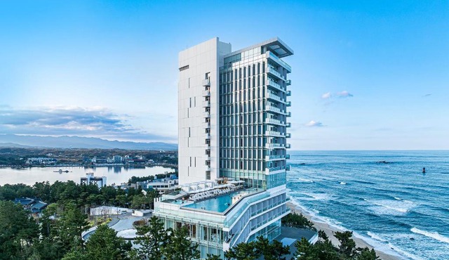 SEAMARQ HOTEL