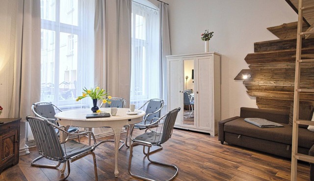 Secluded Flat Right in the Bustling Heart of Prenzlauer Berg