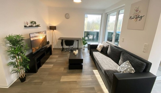 second Floor Apt. near Rheinhafen - Balkon und Parken - APOLONIAliving
