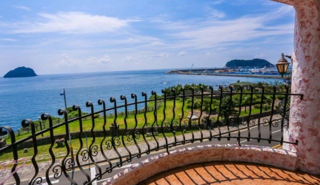 Seoguipo Seaside House Youngbin Pension