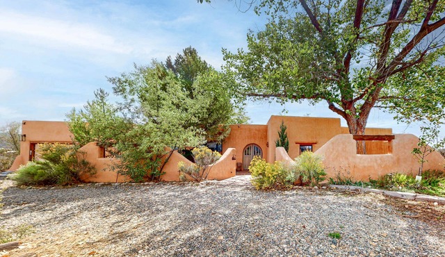 Shady Nook Mesa - Mountain Views, Hot Tub & Patio