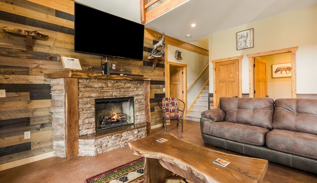 Show Me Mountain Views – Gorgeous Home Near RMNP – 20-NCD0130