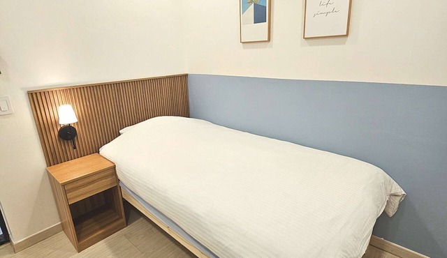 Single room, 2mins from Myeongdong!