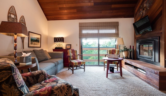 Ski Trail Chalet – South | Spacious 5BR Mt Home!