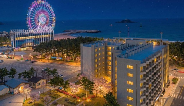 Sokcho Chonpines Beach Hotel