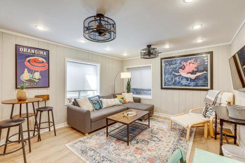 'Southern Comfort at the Blue Door' in Sloan Lake