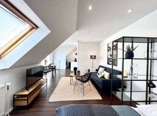 SpaceStays Apartment For 2 WIFI Parking City Messe