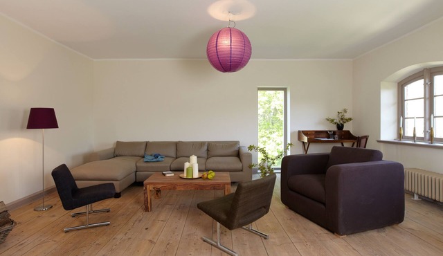 Spacious and stylish in the monument to the Müritz, near the lake and golf course