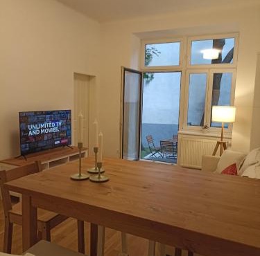Spacious apartment near Central Train Station