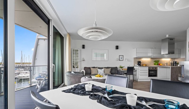 Spacious Apartment with exceptional Sea View and Wellness Area!