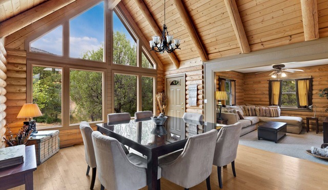 Spacious Home | San Juans Views | Pet-Friendly