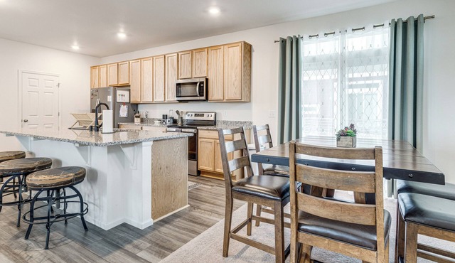 Spacious & Modern! New Home Near Gaylord Rockies