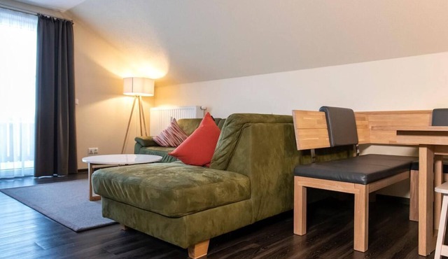 Spacious three-room apartment for up to 6 people with panoramic balcony