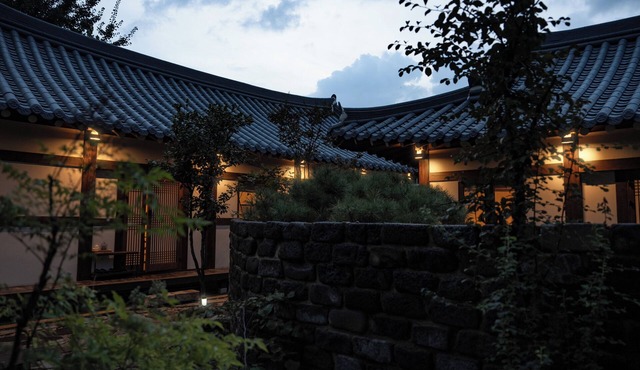 Stay Musso - Traditional Hanok with Private Jacuzzi
