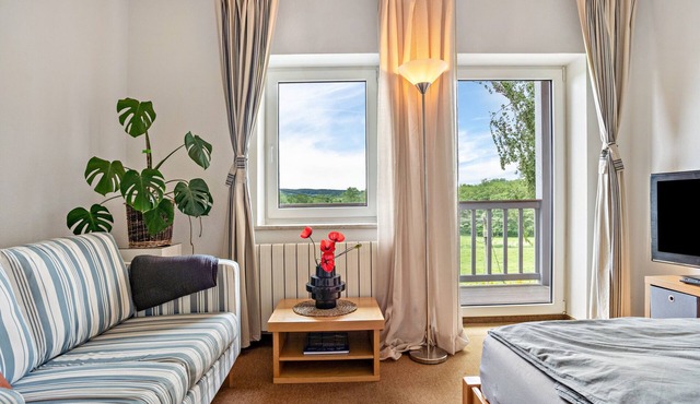 Studio Apartment 'Mohnrot - Fulgenhaus' with Balcony