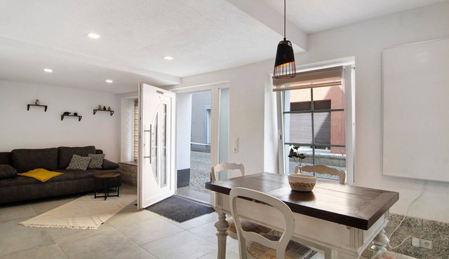 Studio Holiday Apartment "Lilly" with Wi-Fi
