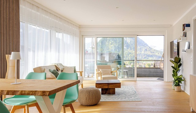 Stunning Mountain Panorama & Cozy Allgäu Retreat Near Ski Areas