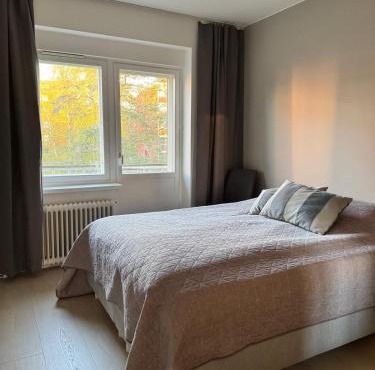 Stunningly renovated apartment with a parking space