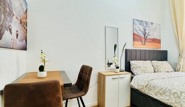 Stylish 1BR Retreat 2 | Near Matzleinsdorfer Platz