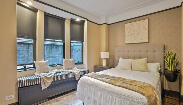 Stylish 2BR at the Historic Mansfield Residence