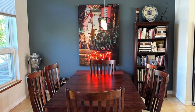 Stylish 3-story townhome in cool Denver neighborhood close to everything