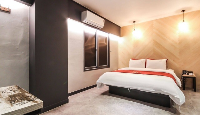 Suncheon Hotel THE B