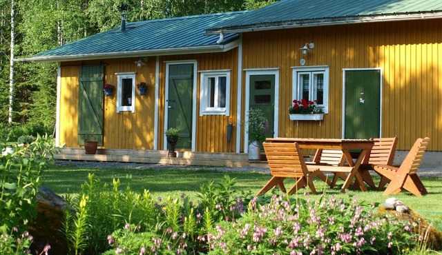 Suopirtti bed & breakfast and sauna
