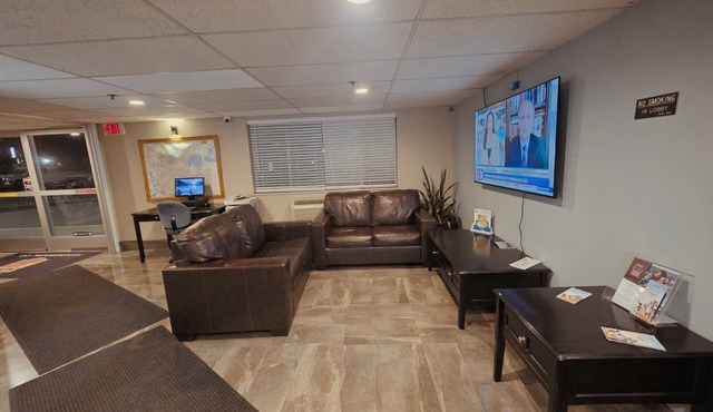 Super 8 by Wyndham Henderson North East Denver