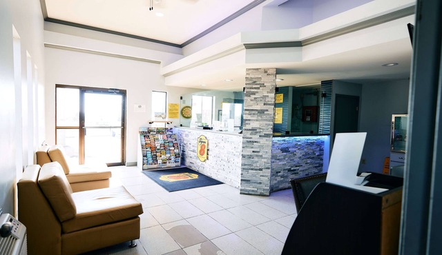 Super 8 by Wyndham Pueblo