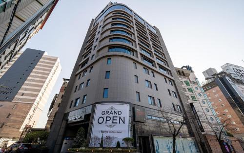 Suwon Partyz Hotel