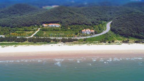 Taean Janggong Pension