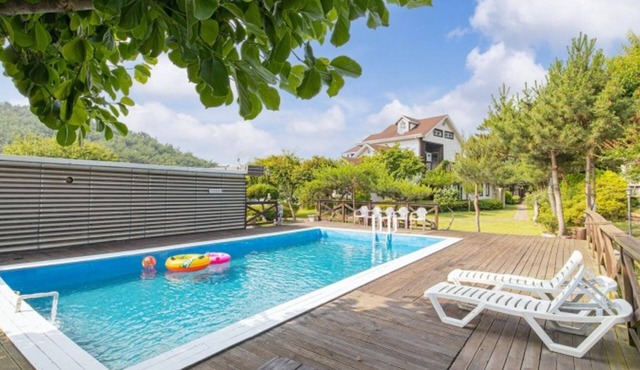 Taean The Nature and Lake Pension