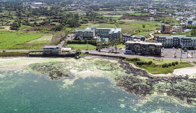 The Four Graces Resort