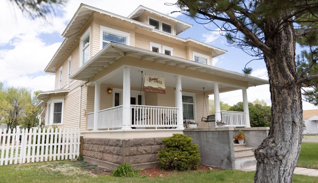 The Honey Bee Manor Monte Vista-FREE Hot Springs Admission Included!