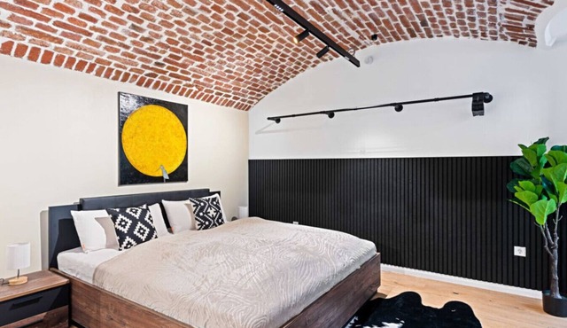 The Industrialist – Design Suite in Central Vienna