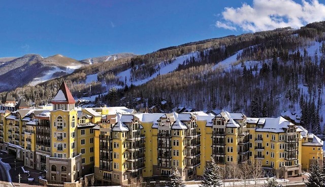 The Ritz-Carlton Club®, Vail Charming 3-bedroom hotel with AC in fabulous Vail