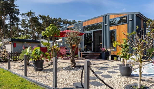 Tiny House Queen Dream with Private Terrace, Private Garden and Wi-Fi