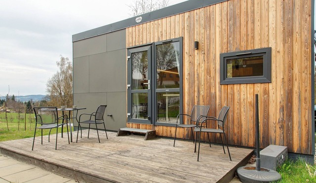 Tiny Home "Haus Heike" with Mountain View, Wi-Fi, and Air Conditioning