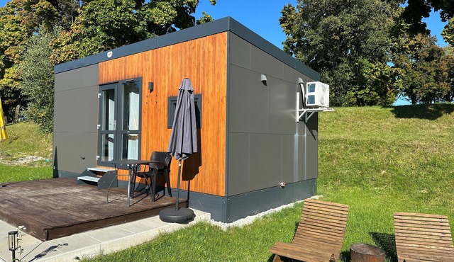 Tiny Home 'Laura' with Mountain Views, Wi-Fi, and Air Conditioning