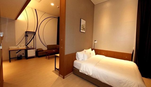 Tongyeong Bridge Hotel