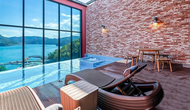 Tongyeong Saryangdo Elphis36 Poolvilla