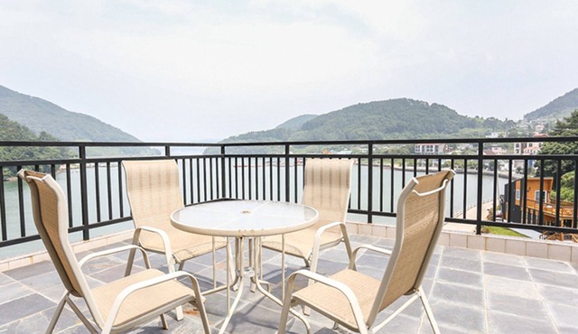 Tongyeong Slobbie Guest House