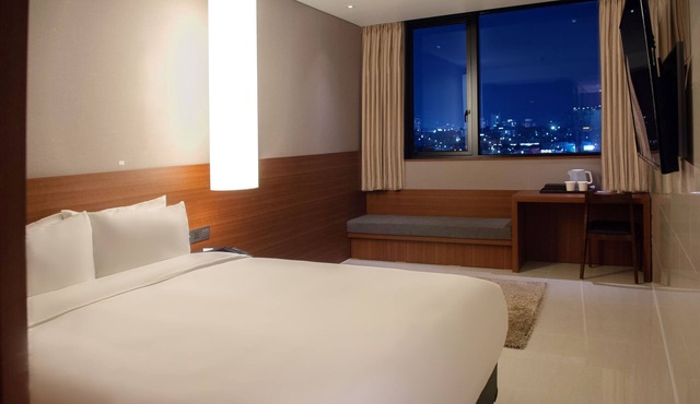Top Cloud Hotel Cheonan