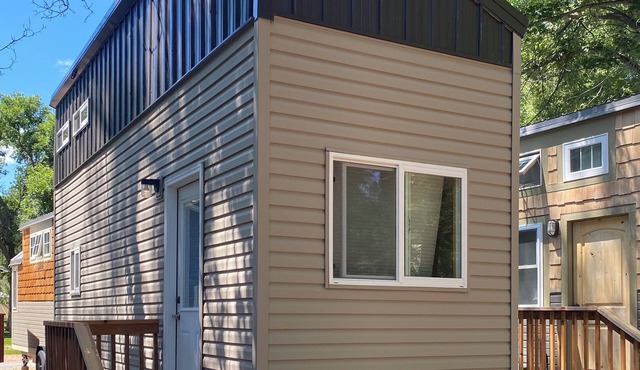 Try Tiny Living in Style – Peaceful Pop Top Near Rocky Mountain Trails