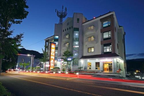 Ulsan Yeongnam Alps Sandia Oncheon